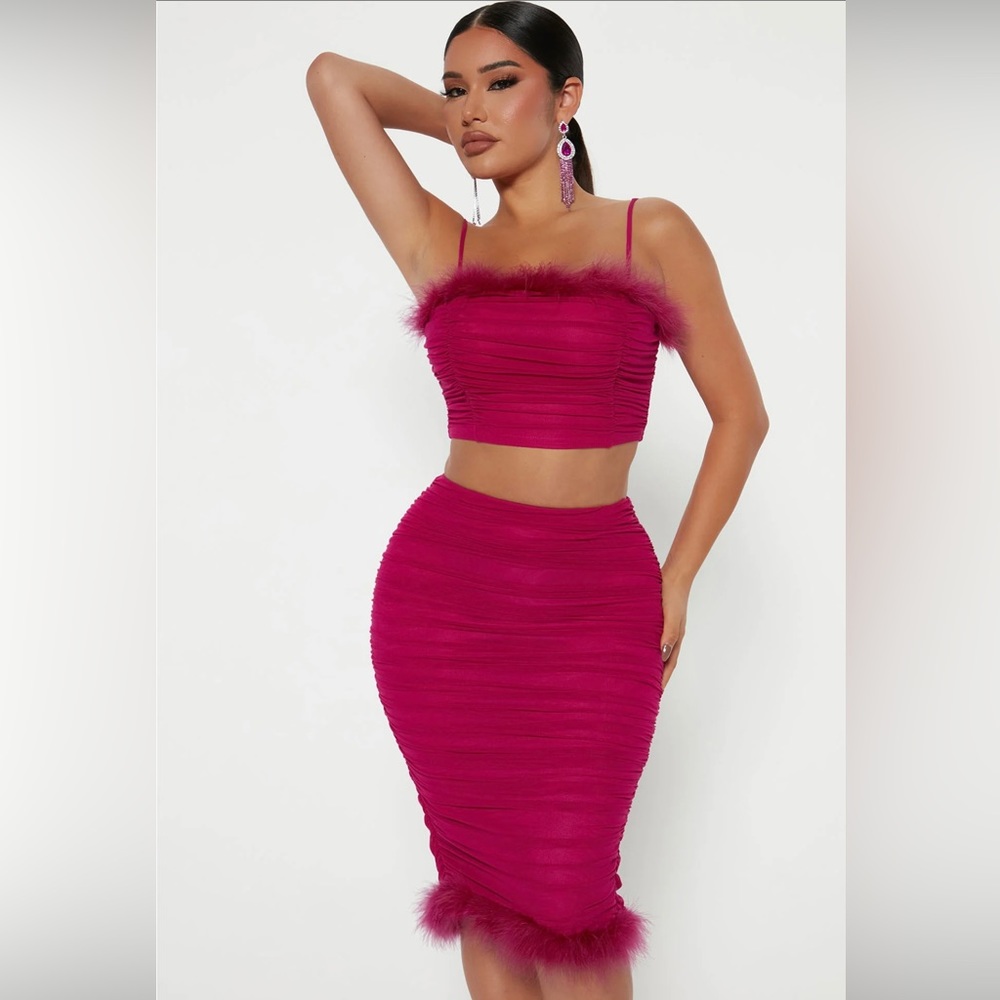 FASHION NOVA: FEATHER RUCHED SKIRT SET SIZE M NEW WITH TAGS  (#2013)